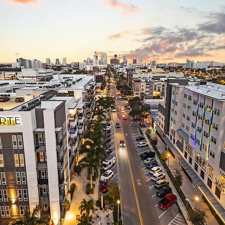 Tropicana Field 2 Bed In Dwtwn With Free Parking Apartment St. Petersburg Exterior photo