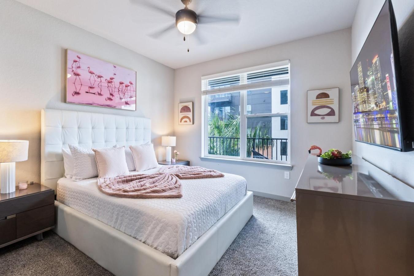 Tropicana Field 2 Bed In Dwtwn With Free Parking Apartment St. Petersburg Exterior photo