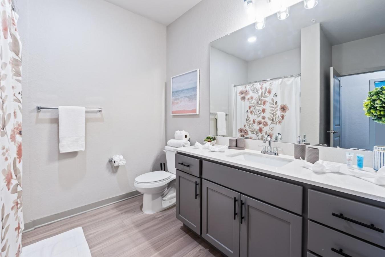 Tropicana Field 2 Bed In Dwtwn With Free Parking Apartment St. Petersburg Exterior photo