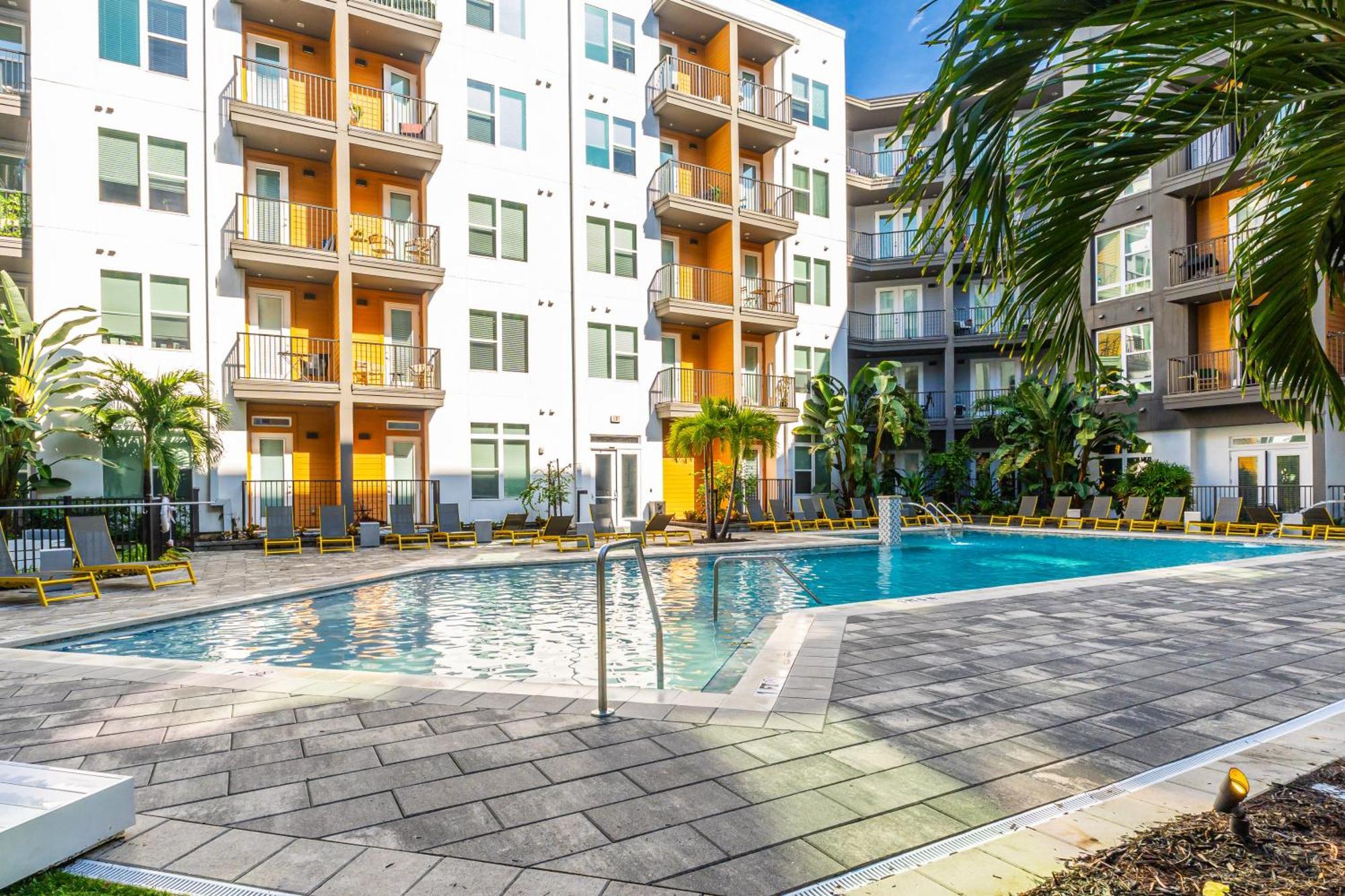 Tropicana Field 2 Bed In Dwtwn With Free Parking Apartment St. Petersburg Exterior photo