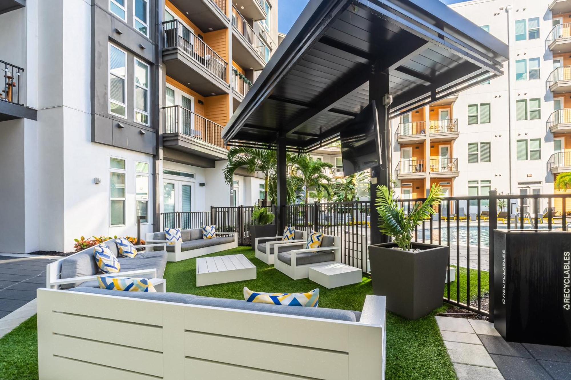 Tropicana Field 2 Bed In Dwtwn With Free Parking Apartment St. Petersburg Exterior photo